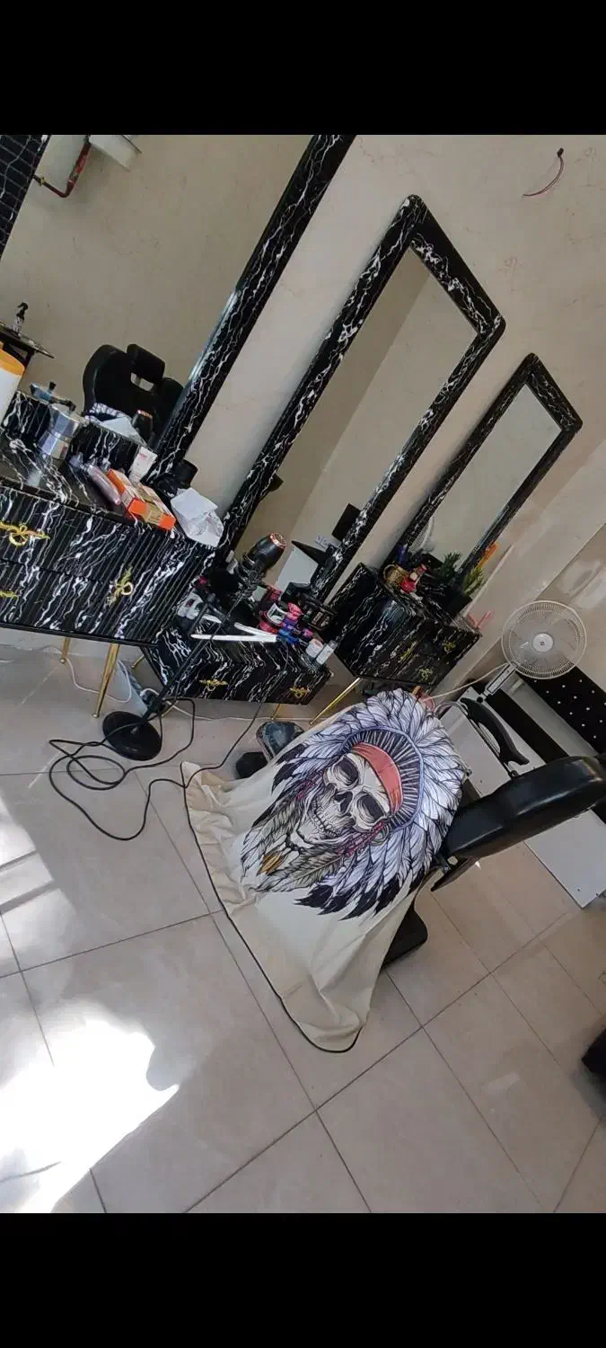 لوازم آرایشگاه|آرایشگاه و سالن‌های زیبایی|رشت, جانبازان|دیوار