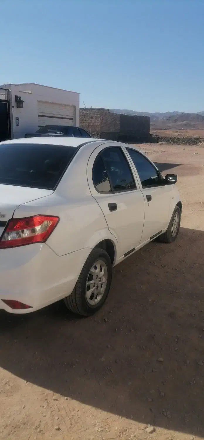 ساینای۴۰۱ بی رنگ درست و حسابی|خودرو سواری و وانت|قم, پردیسان|دیوار