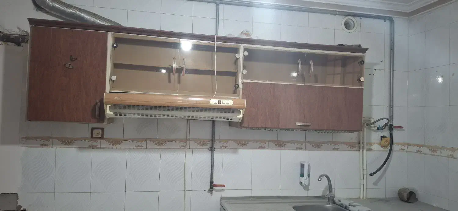کابینت ها کاملا سالم و در حد نو همراه هود و سینک|مصالح و تجهیزات ساختمان|تربت‌حیدریه, قائم|دیوار