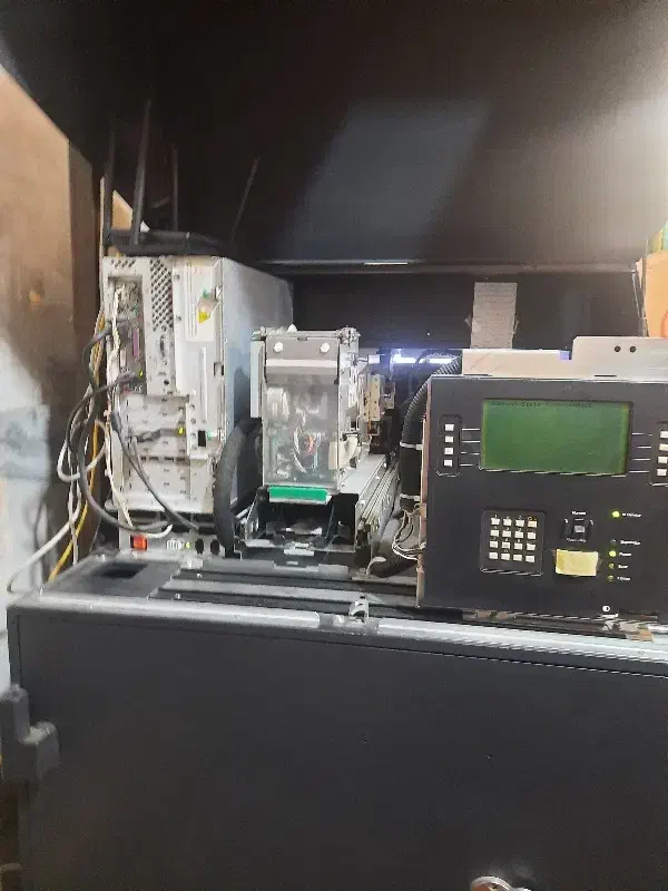 خودپرداز atm درحد|فروشگاه و مغازه|ملایر, |دیوار