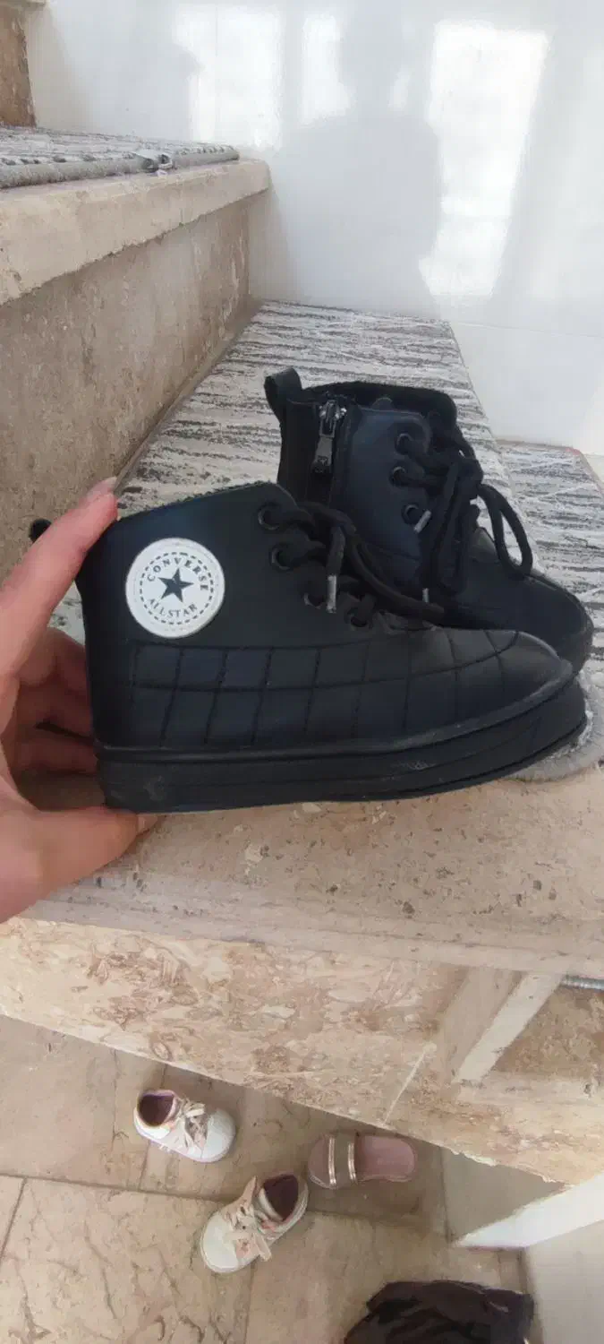 بوت بچگانه|کفش و لباس بچه|خمین, |دیوار