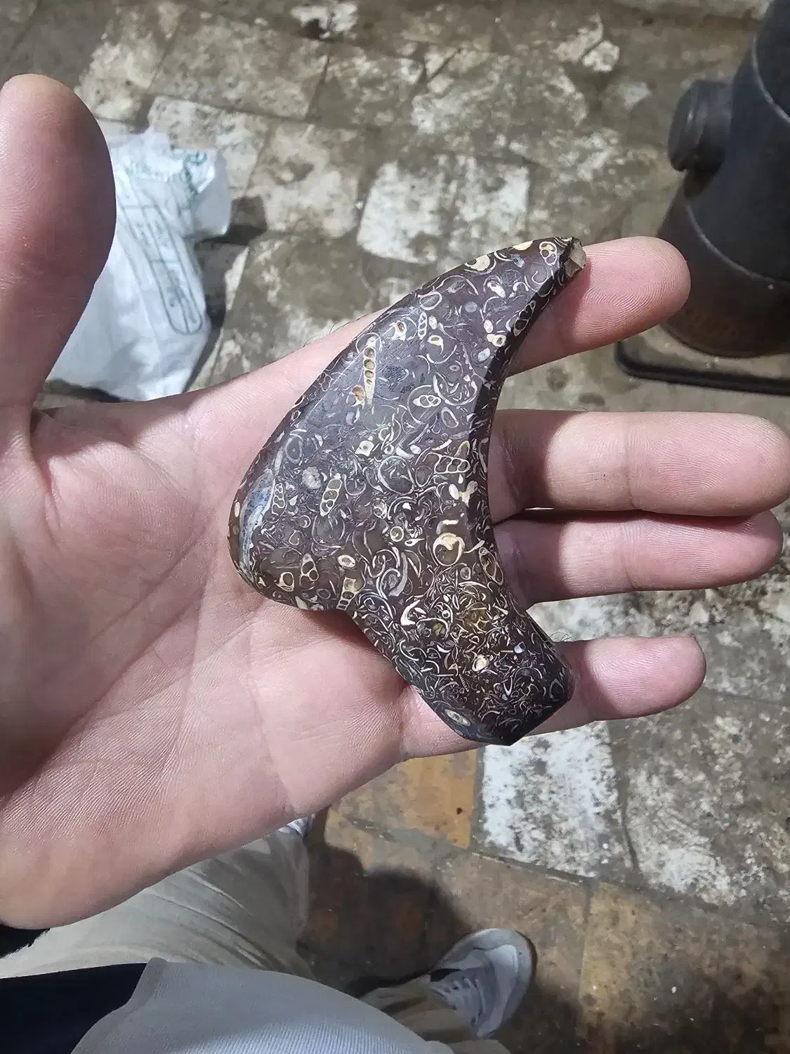 سنگ تبر|کلکسیون اشیاء عتیقه|تبریز, |دیوار