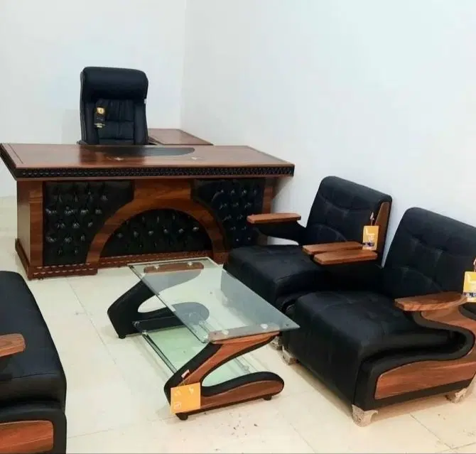 نیمست مبلمان خلبانی میز اداری صندلی کنفرانسی|مبلمان اداری|تهران, صاحب الزمان|دیوار