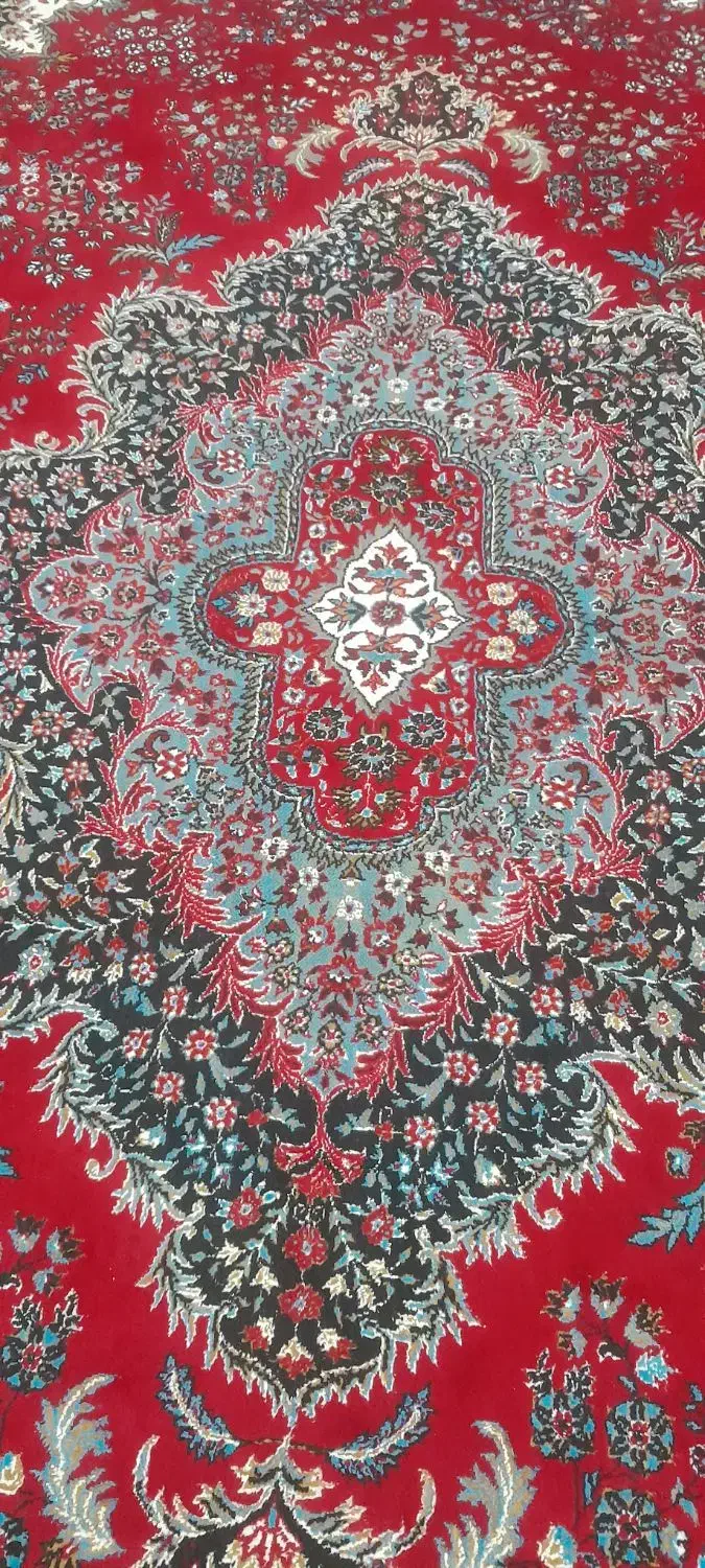 دوعدد فرش ودو عدد روفرشی در حد نو|فرش|ایلام, |دیوار