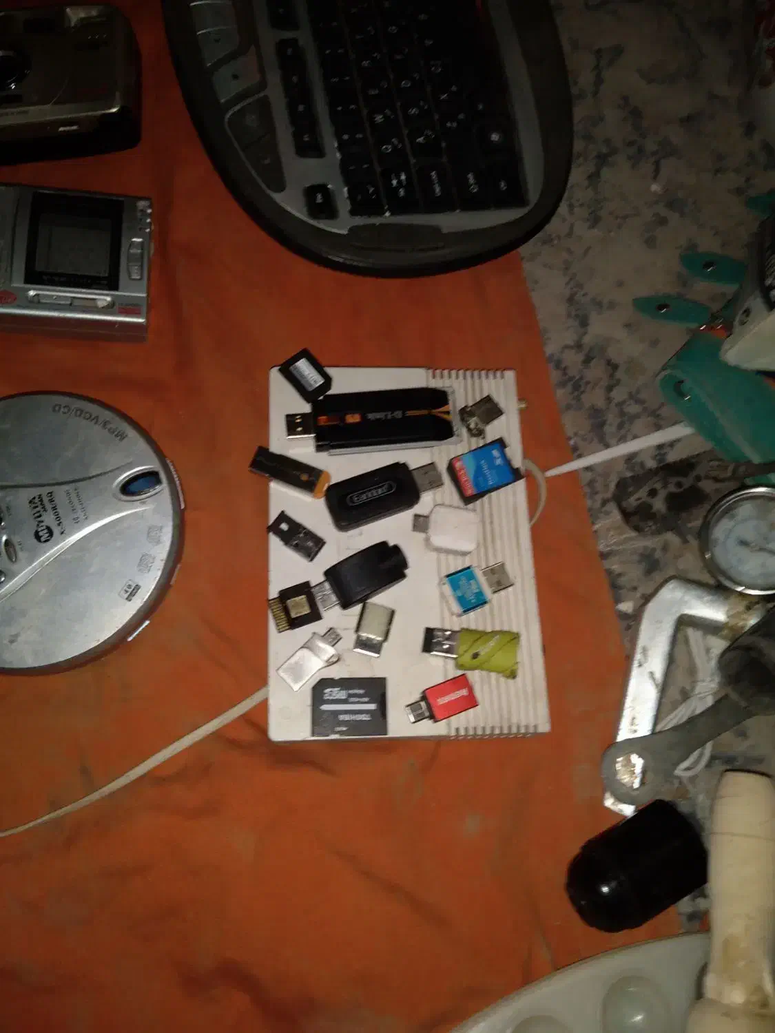 یه مقدار. وسیله برای بساَط|حراج|پیشوا, |دیوار