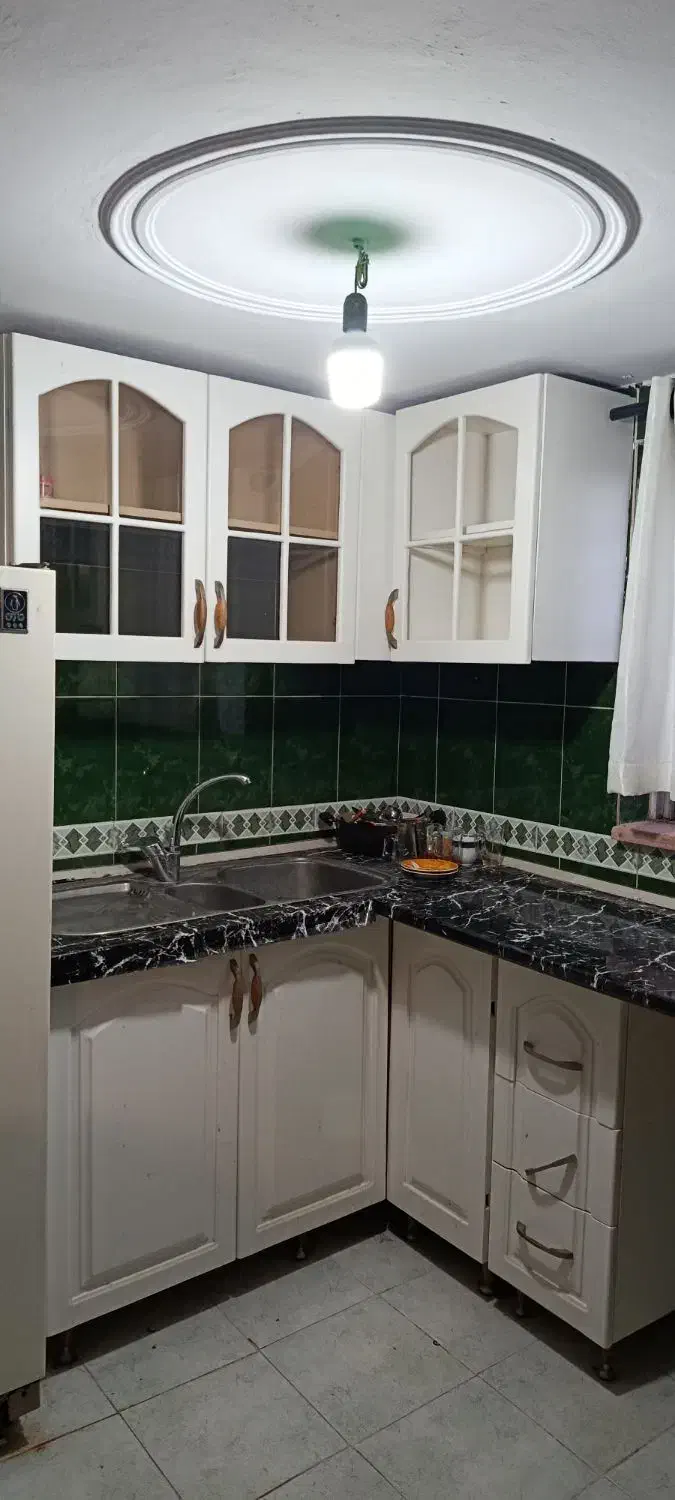 کابینت چوبی وسینک وگاز|آبچکان و نظمدهنده ظروف|عباسآباد, |دیوار