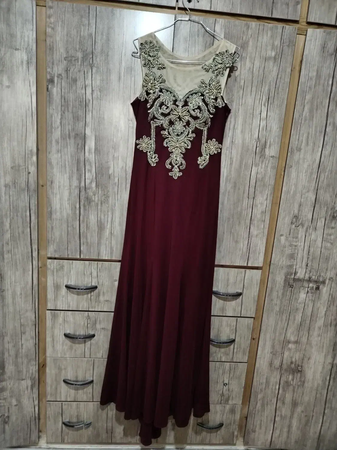 پیراهن مجلسی|لباس|گرگان, |دیوار