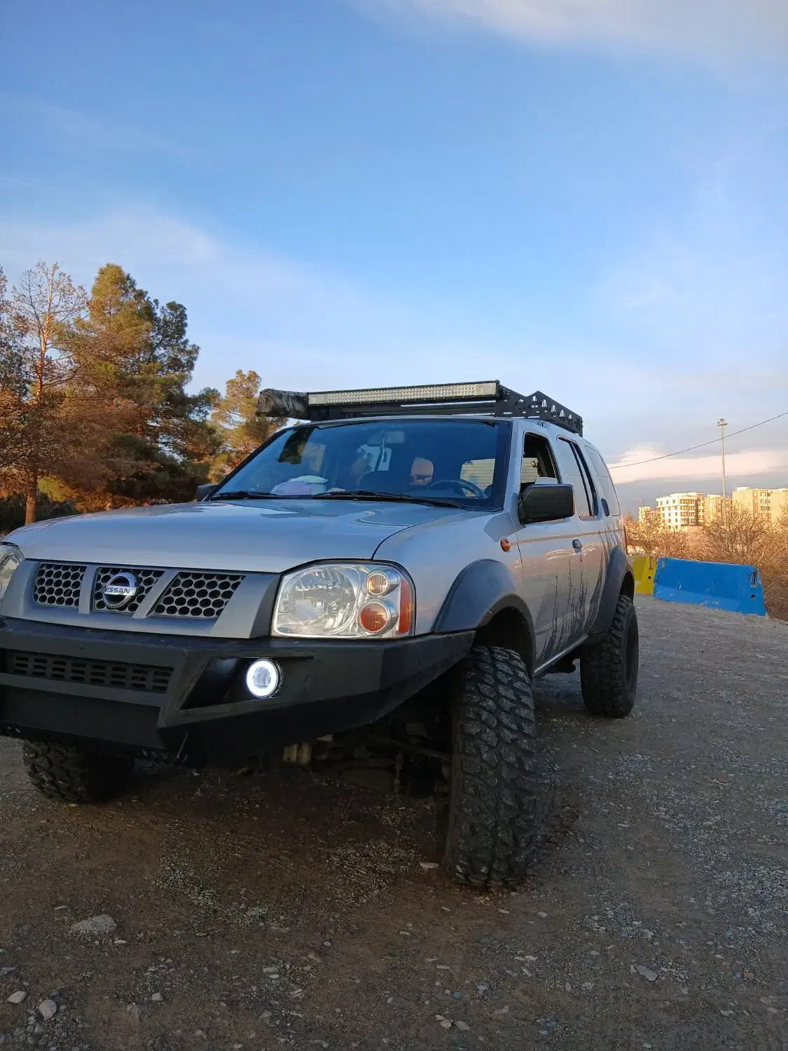 رونیز مدل ۸۳ آفرودی|خودرو سواری و وانت|کرج, جهانشهر|دیوار