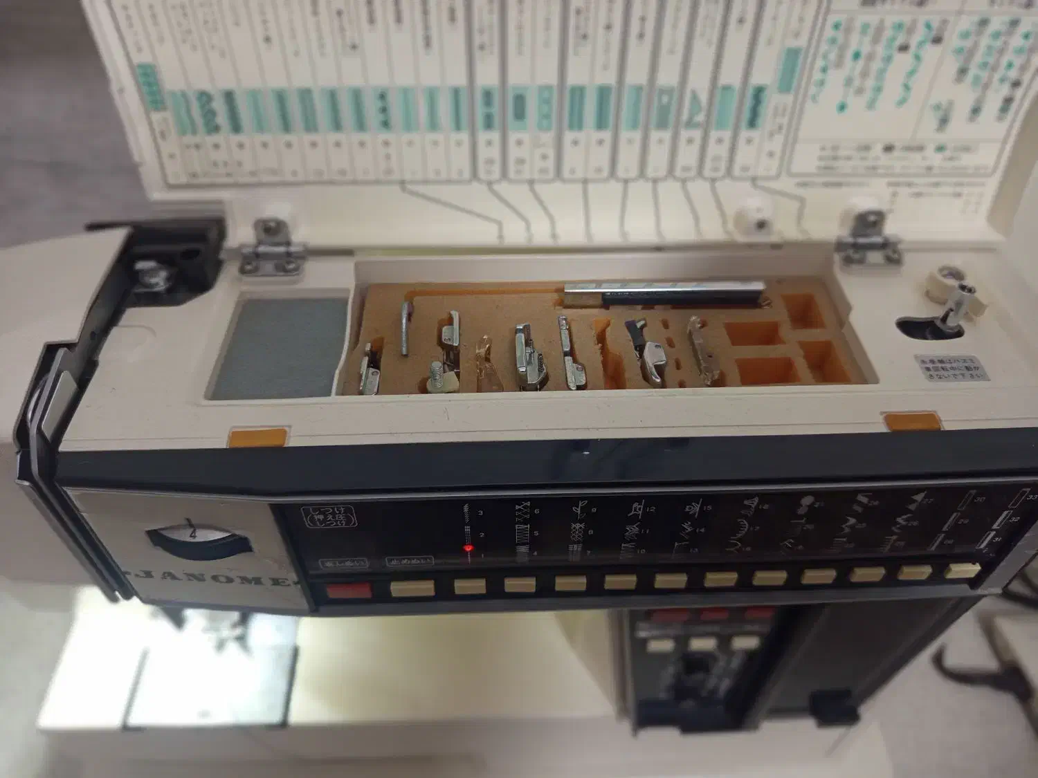 چرخ خیاطی ژانومه5002اصل ژاپن تمام فلز کامپیوتری|چرخ خیاطی و ریسندگی|نقده, |دیوار