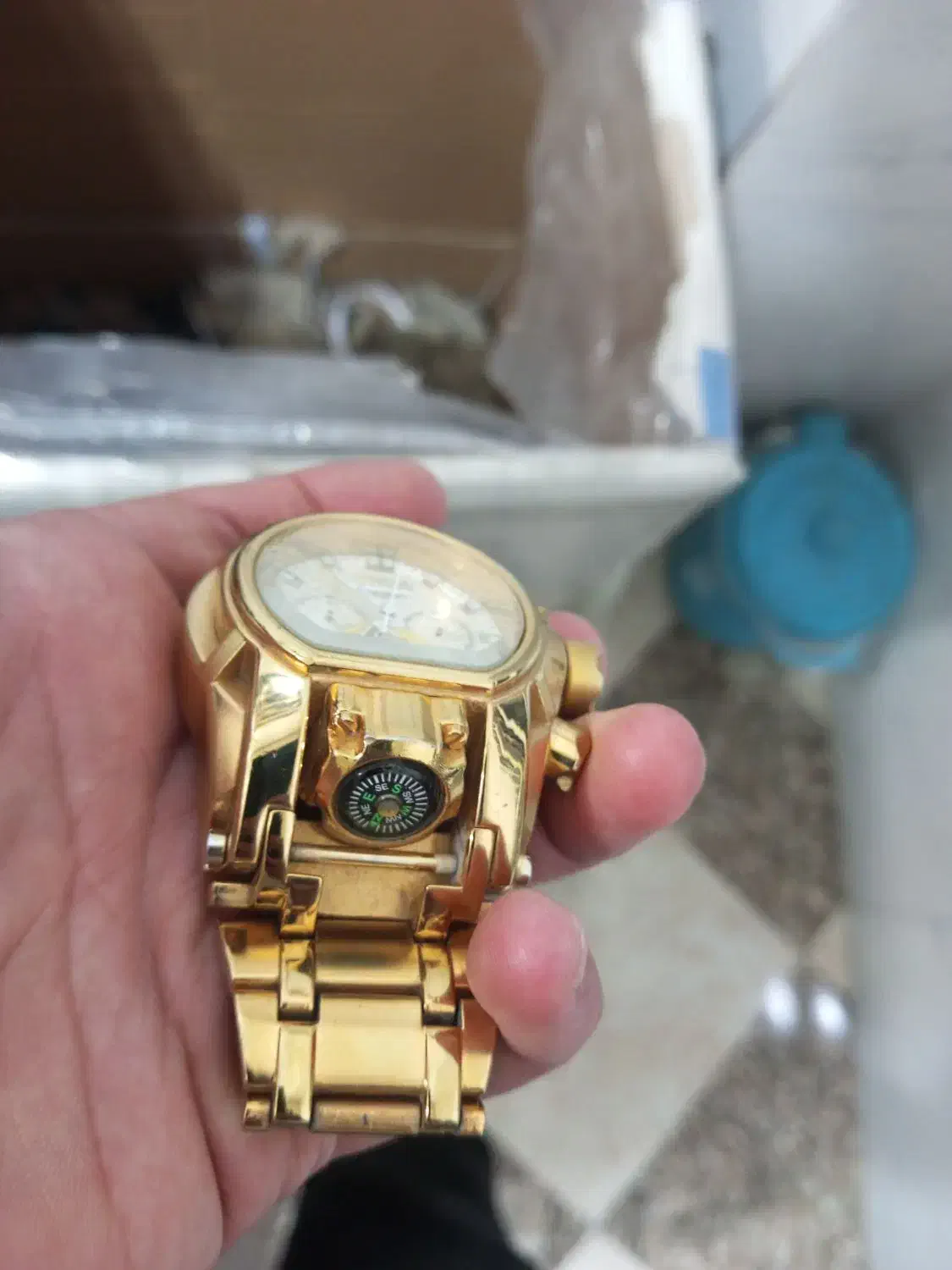 ساعت انیوکتا|ساعت|بانه, |دیوار