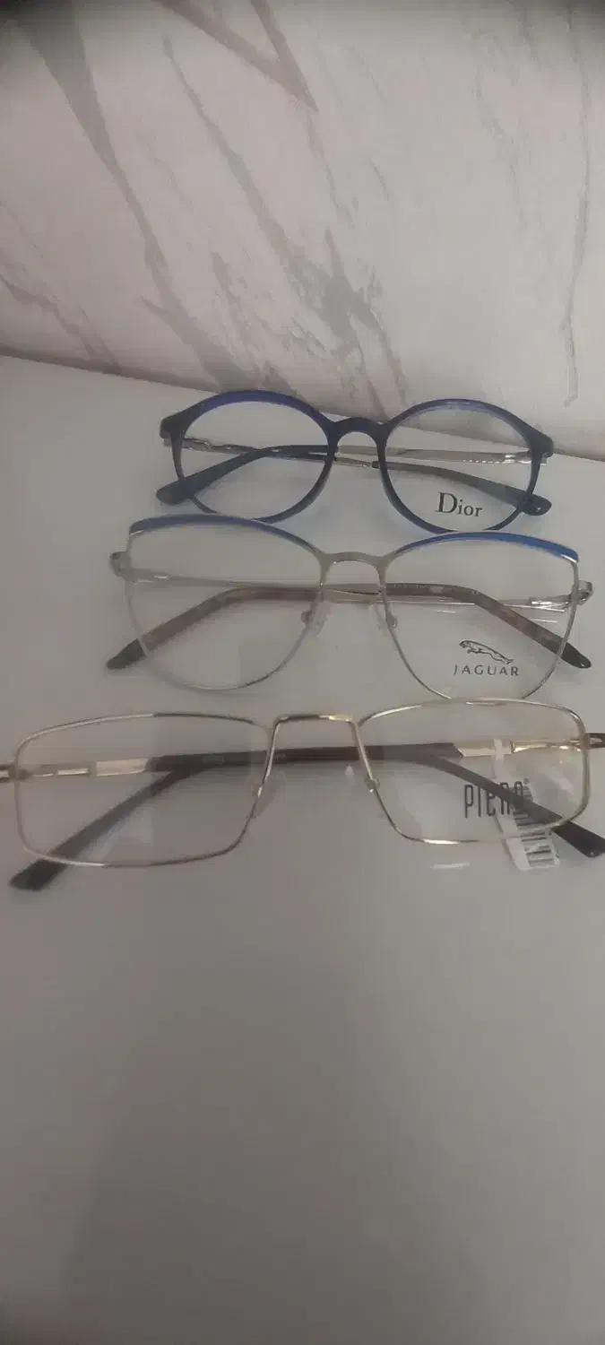 عینک طبی|بدلیجات|کرج, باغستان|دیوار