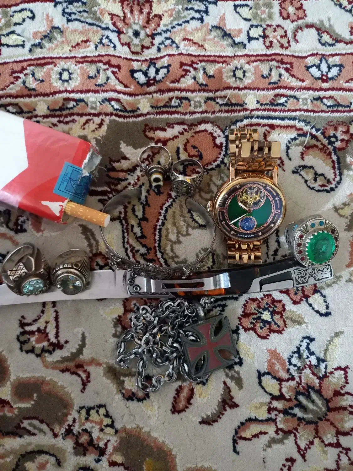 سیگارماربرواصلی سال تولید۱۳۵۱وصلیب ارتش آلمان|کلکسیون اشیاء عتیقه|رشت, پیرکلاچای|دیوار