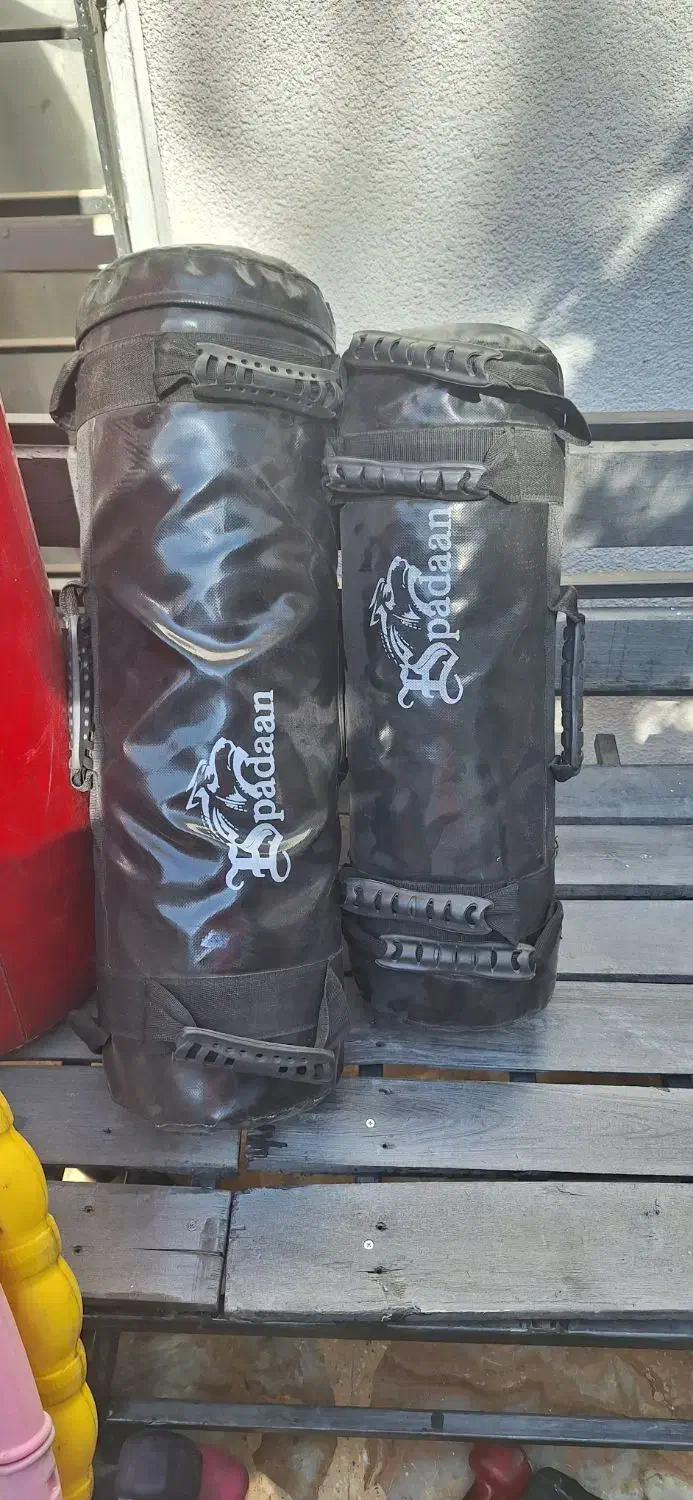 کیسه بوکس دمبل لوازم ورزشی و کراسفیت|تجهیزات ورزشی|شیراز, جانبازان|دیوار