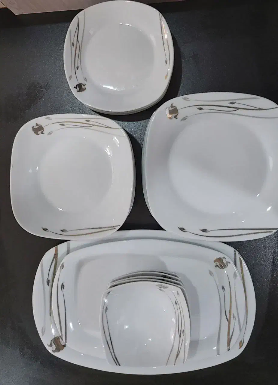 سرویس چینی ۶ نفره تمیز و خوش‌طرح|ظروف سرو و پذیرایی|تهران, تاکسیرانی|دیوار