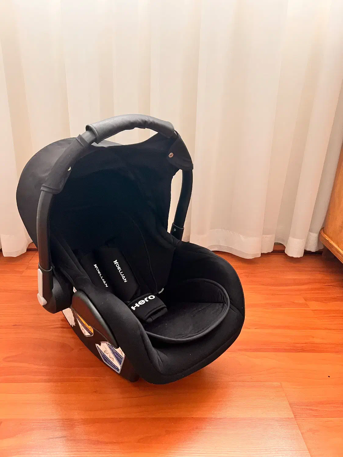 کریر|کالسکه و لوازم جانبی|تبریز, |دیوار