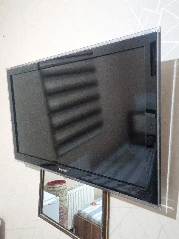 ال سی دی ۴۰ اینچ سامسونگ|تلویزیون و پروژکتور|اسلامشهر, شهرک واوان|دیوار