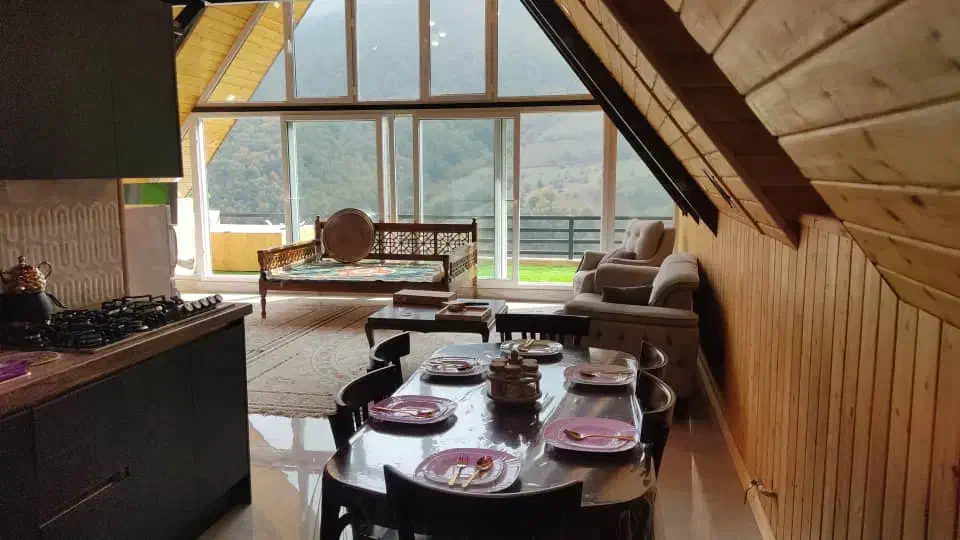 کلبه دو خوابه همراه با جکوزی ویو عبدی|اجارهٔ کوتاهمدت ویلا و باغ|مرزنآباد, |دیوار