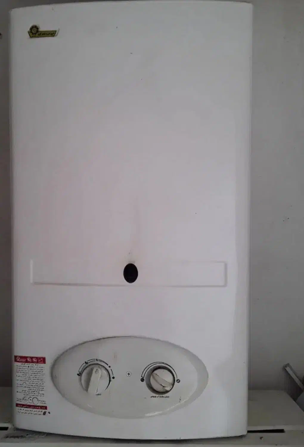 ابگرمکن دیواری ایران شرق  سالم و سرویس شده کامل|آبگرمکن، پکیج، شوفاژ|سمنان, |دیوار