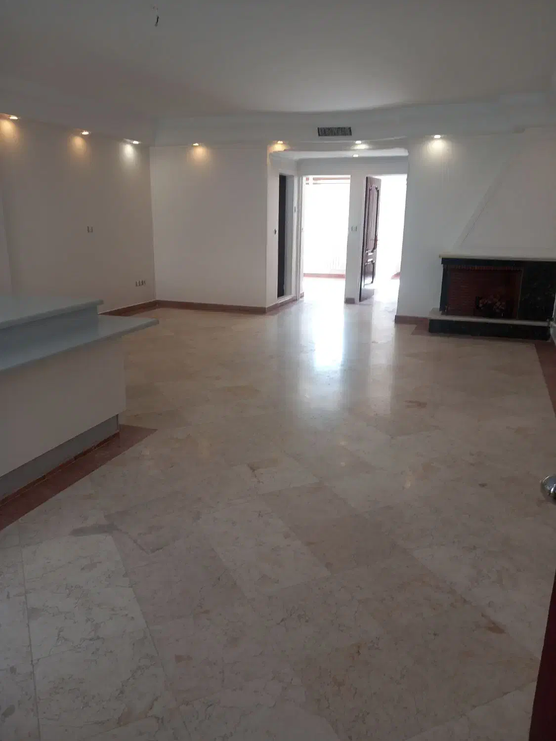 فلکه اول تهرانپارس خ مهرنامی ۱۰۰ متر ۲خواب|اجارهٔ آپارتمان|تهران, تهرانپارس جنوبی|دیوار