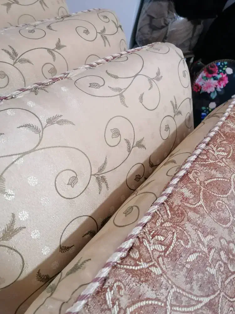 پشتی|پشتی|شاهین‌شهر, نبوت|دیوار