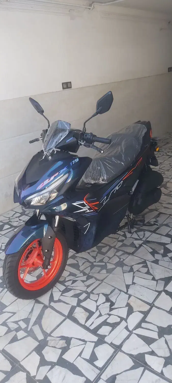 طرح ایروکس|موتورسیکلت|بابل, |دیوار