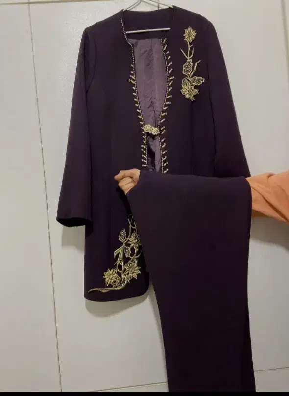 کت و شلوار|لباس|پاکدشت, پاکدشت (مامازند)|دیوار