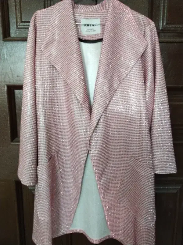 کت مجلسی|لباس|اندیشه, اندیشه فاز ۱|دیوار