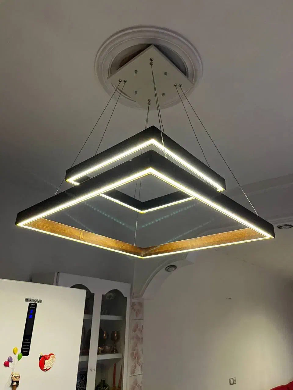 لوستر خطی چوبی|لوستر و چراغ آویز|تهران, شهرک آپادانا|دیوار