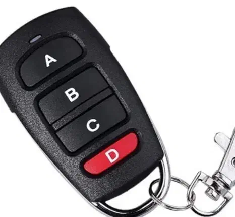 ریموت ماشین به همراه دو تا کلید گمشده|اشیا|پاکدشت, حصار امیر|دیوار