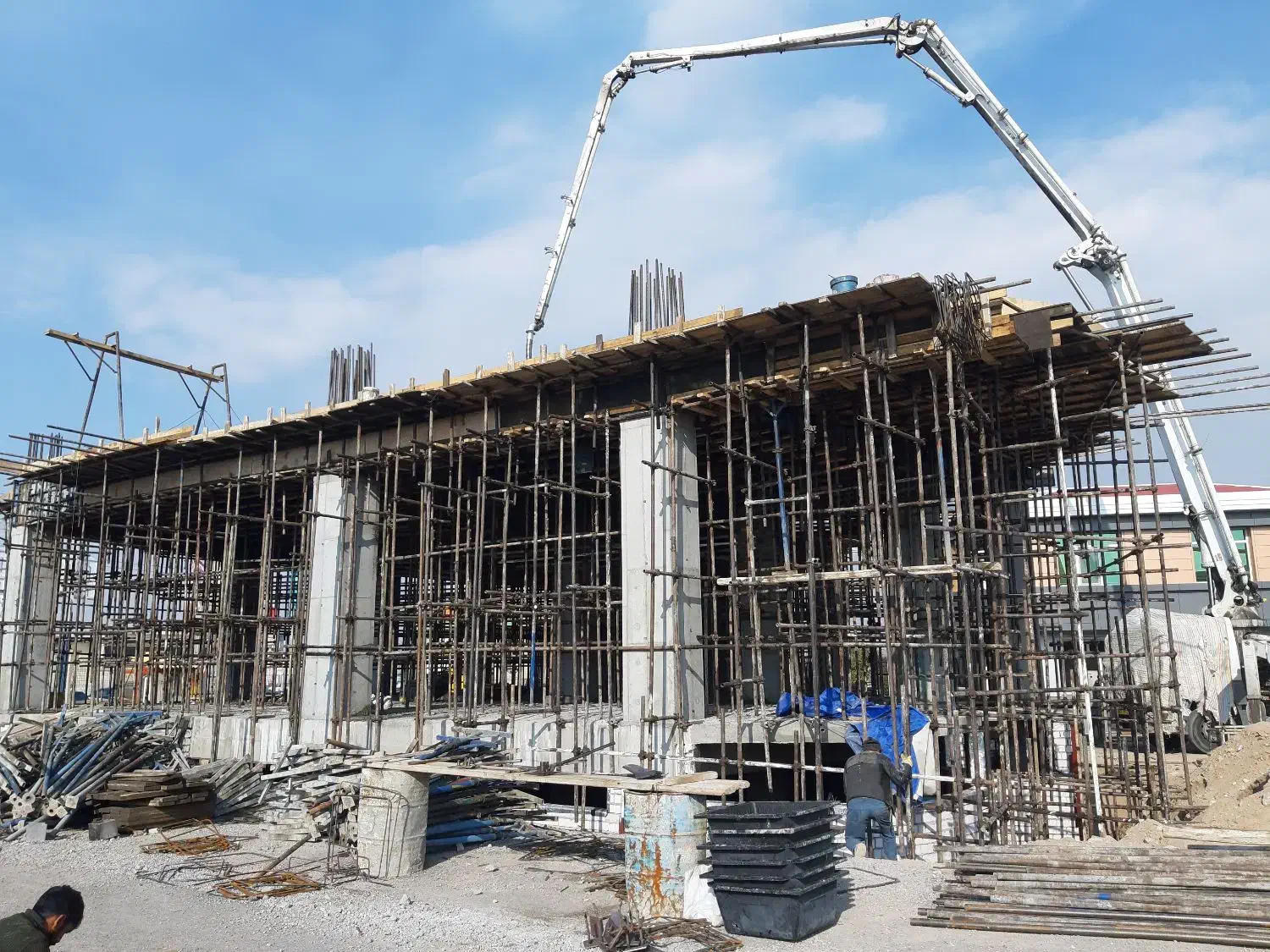 داربست فلزی امپراطور|خدمات پیشه و مهارت|تبریز, |دیوار