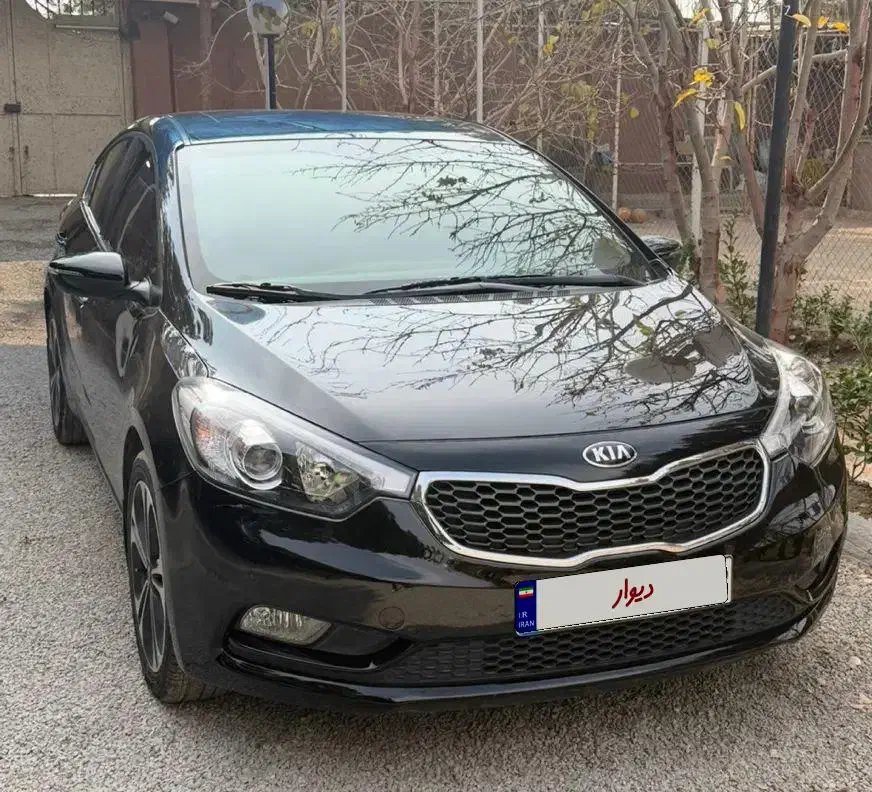 سراتو مشکی وارداتی ۲۰۱۴|خودرو سواری و وانت|اصفهان, چرخاب|دیوار