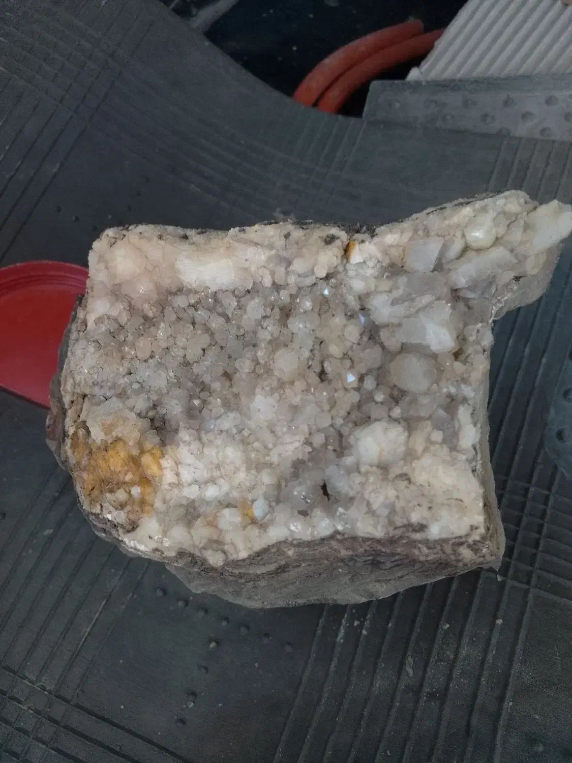 شهاب سنگ وعقیق درخشان|جواهرات|مهرستان, |دیوار