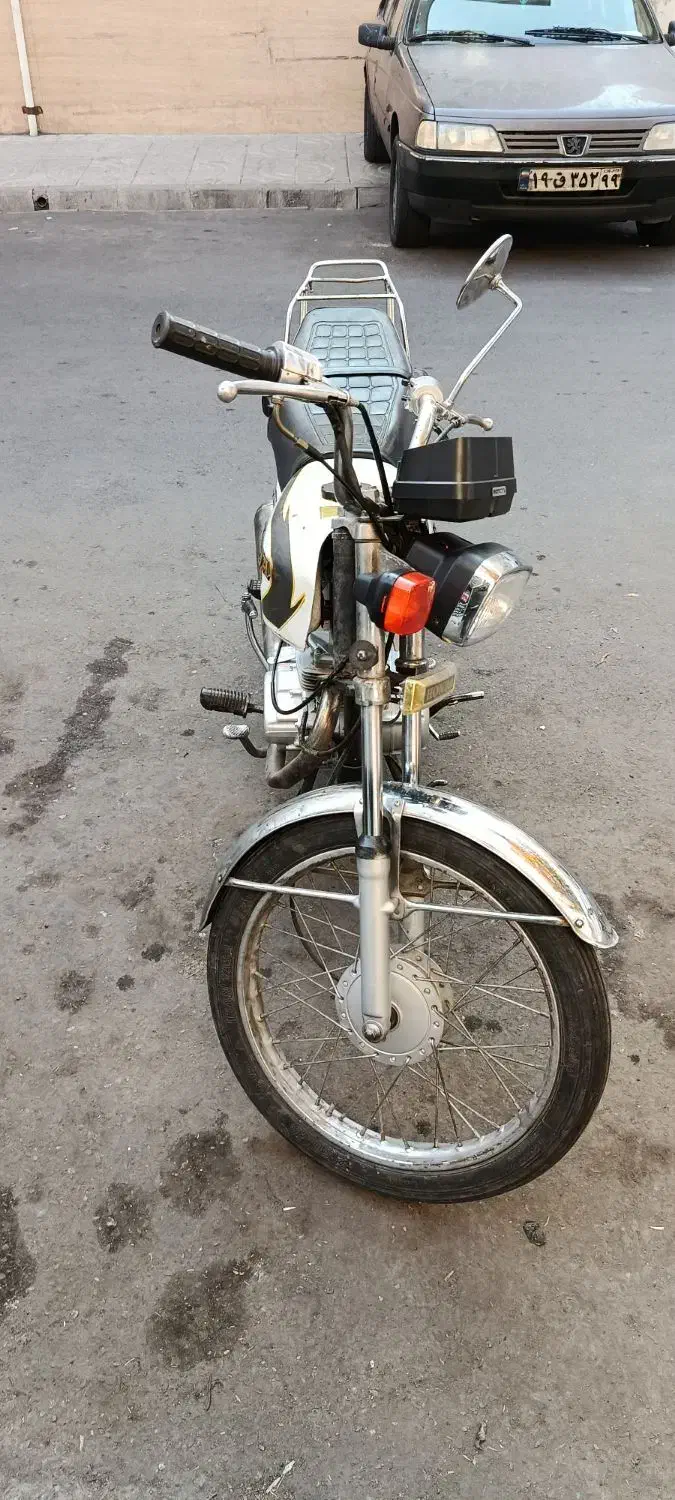 موتور سیکلت هوندا 125|موتورسیکلت|تهران, خاک سفید|دیوار