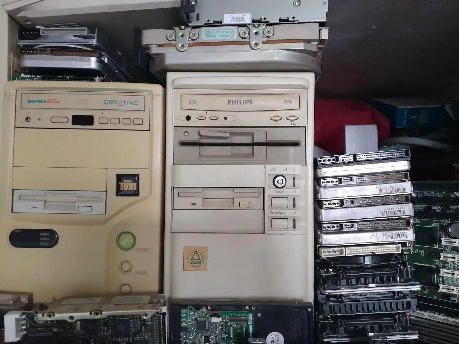 معامله کیس و مانیتور سوخته خراب|رایانه رومیزی|خرم‌آباد, |دیوار