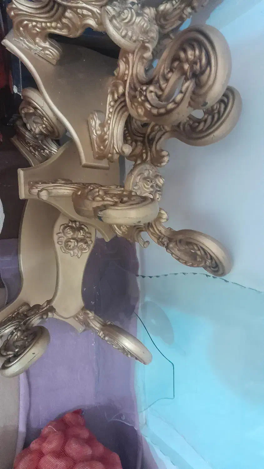 جلو مبلی ۱عدد بزرگ و۲ تا کوچک|مبلمان خانگی و میز عسلی|اردبیل, |دیوار