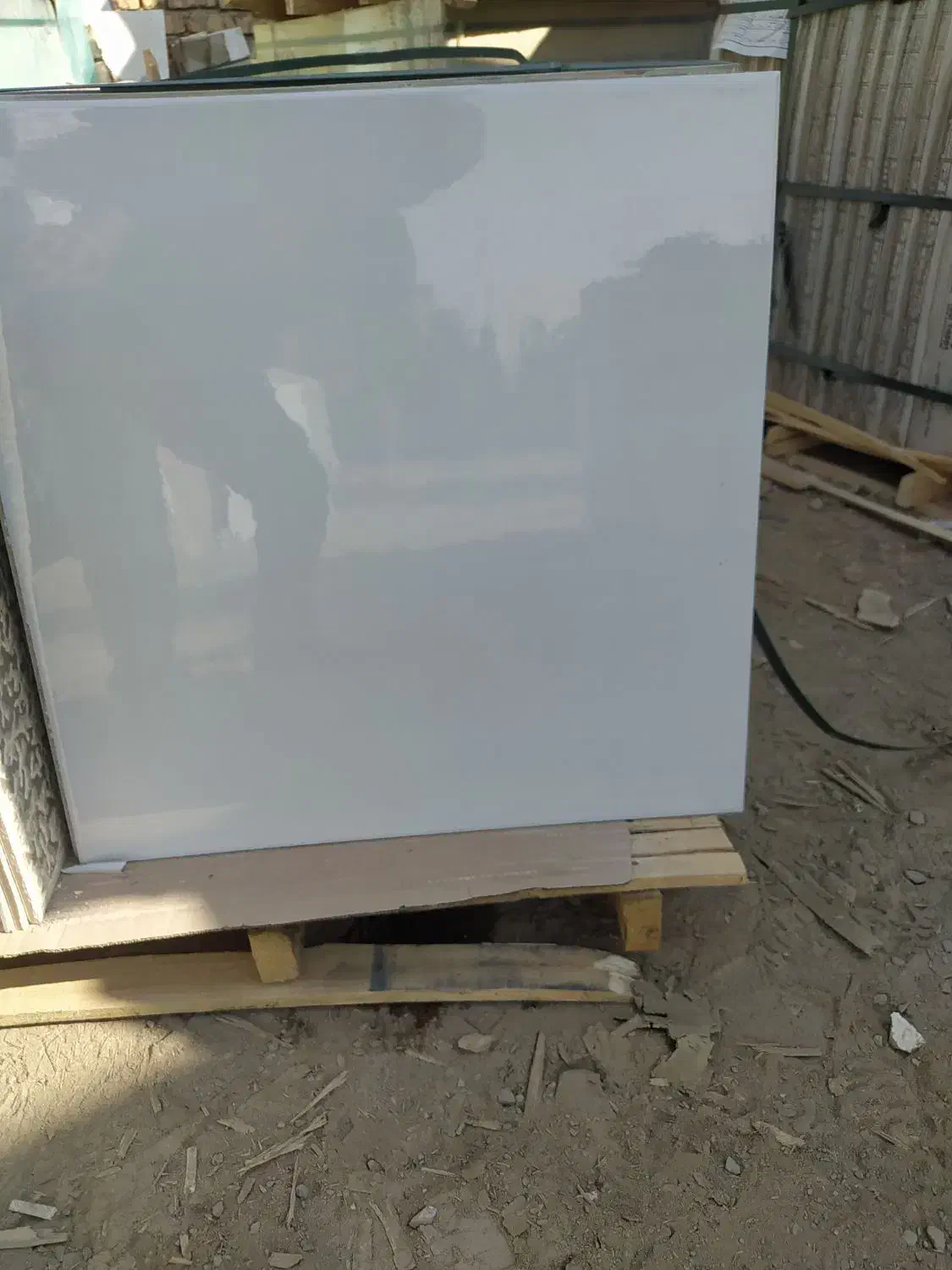 کاشی و سرامیک اقتصادی 60*60 سفید۱۳۰|مصالح و تجهیزات ساختمان|اصفهان, کوی شهید کشوری|دیوار