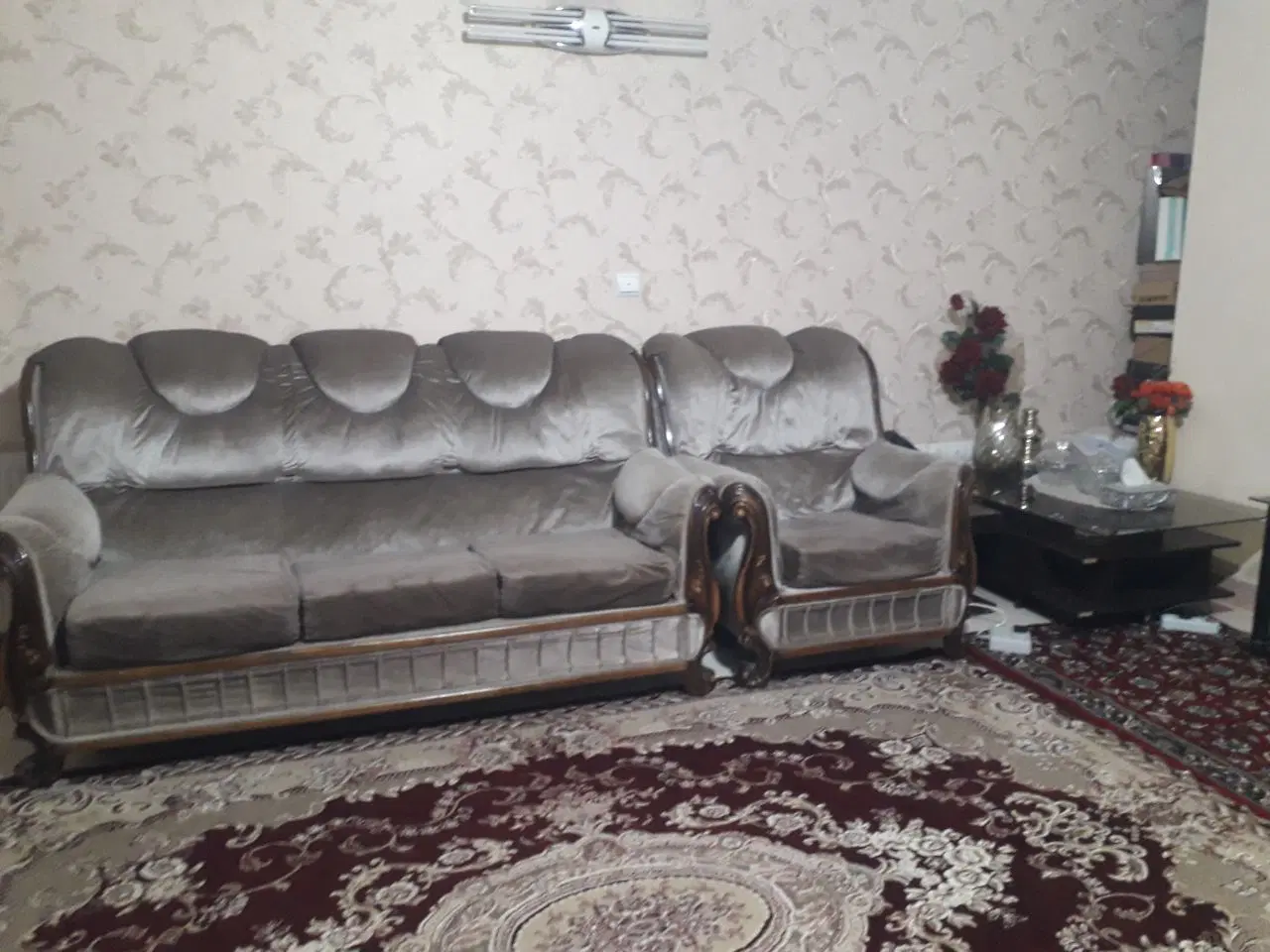 مبل ۷نفره با میز، تلویزیون و میز، بخاری، میز تحریر|مبلمان خانگی و میز عسلی|تهران, دستغیب|دیوار