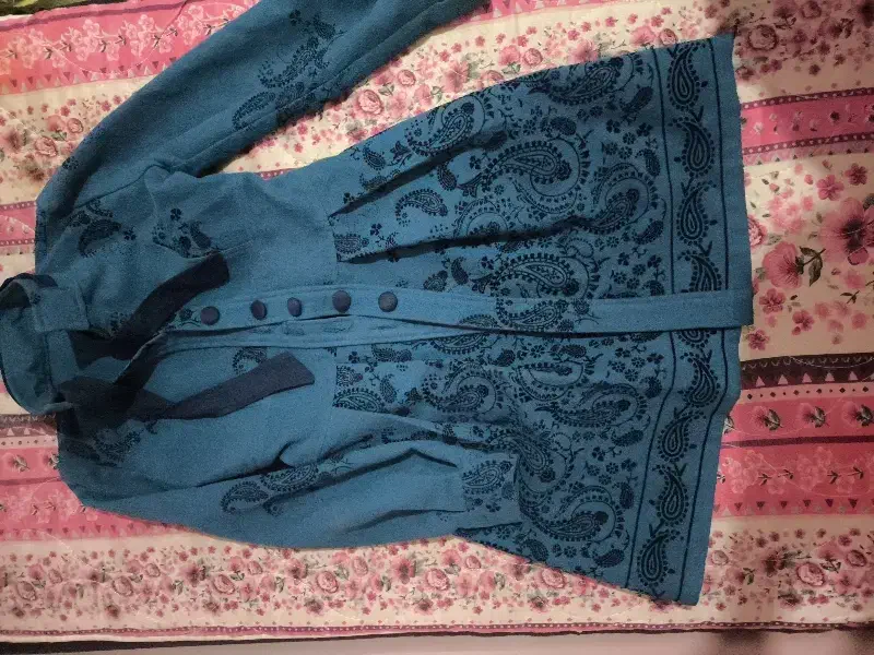 پالتو|لباس|اصفهان, سلطان‌آباد|دیوار