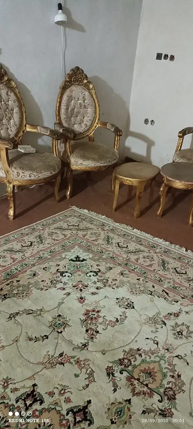 مبل سلطنتی  طلایی|مبلمان خانگی و میز عسلی|شیراز, قلات|دیوار