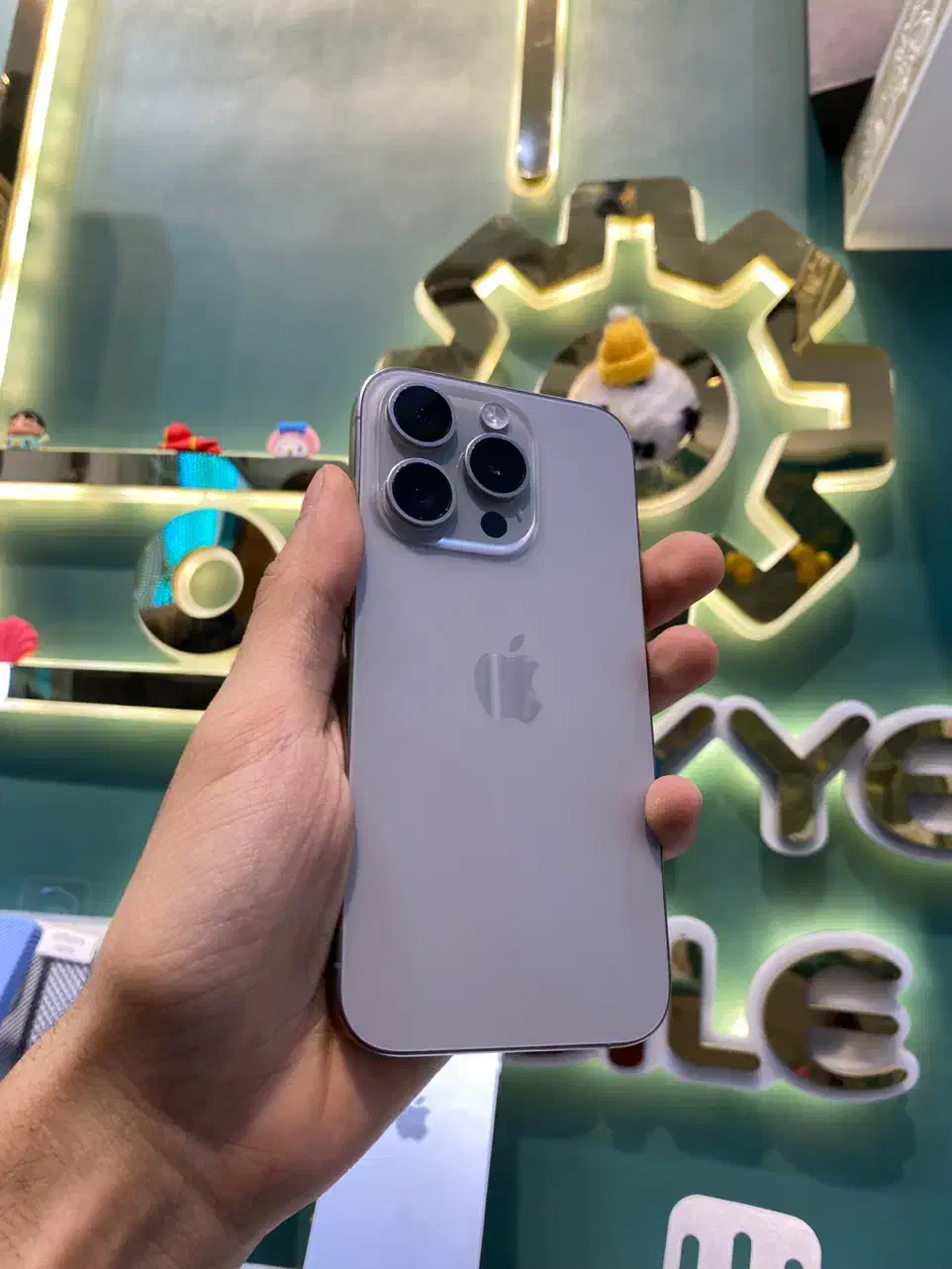 iphone 15 pro|موبایل|مشهد, عامل|دیوار