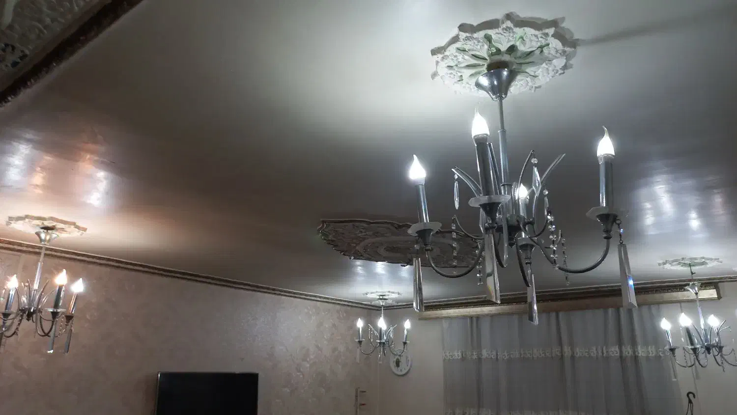 ۴ عدد لوستر بزرگ|لوستر و چراغ آویز|بندر ماهشهر, |دیوار