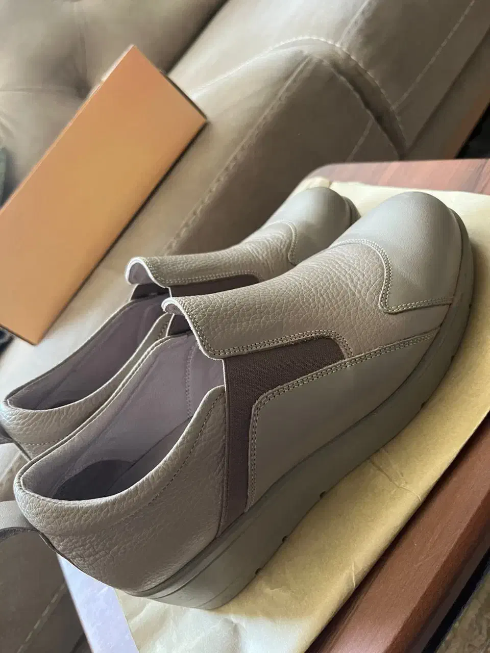 کفش چرم طبیعی طبی و کیف آکبند|کیف، کفش، کمربند|آفتاب, |دیوار