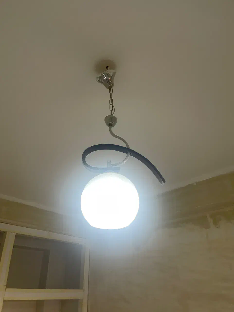 لوستر اتاق خواب|لوستر و چراغ آویز|شیراز, معالیآباد|دیوار