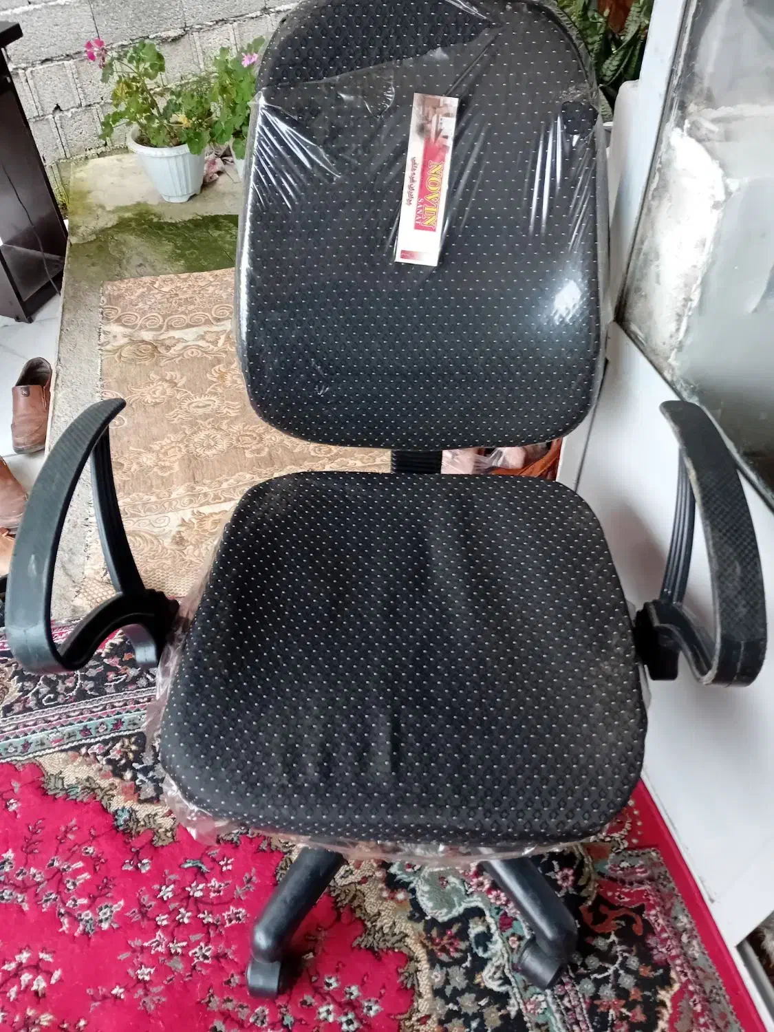 میزکامپیوتروصندلی درحدنوع به علت کمبودجامیفروشمش|میز تحریر و کامپیوتر|فومن, |دیوار