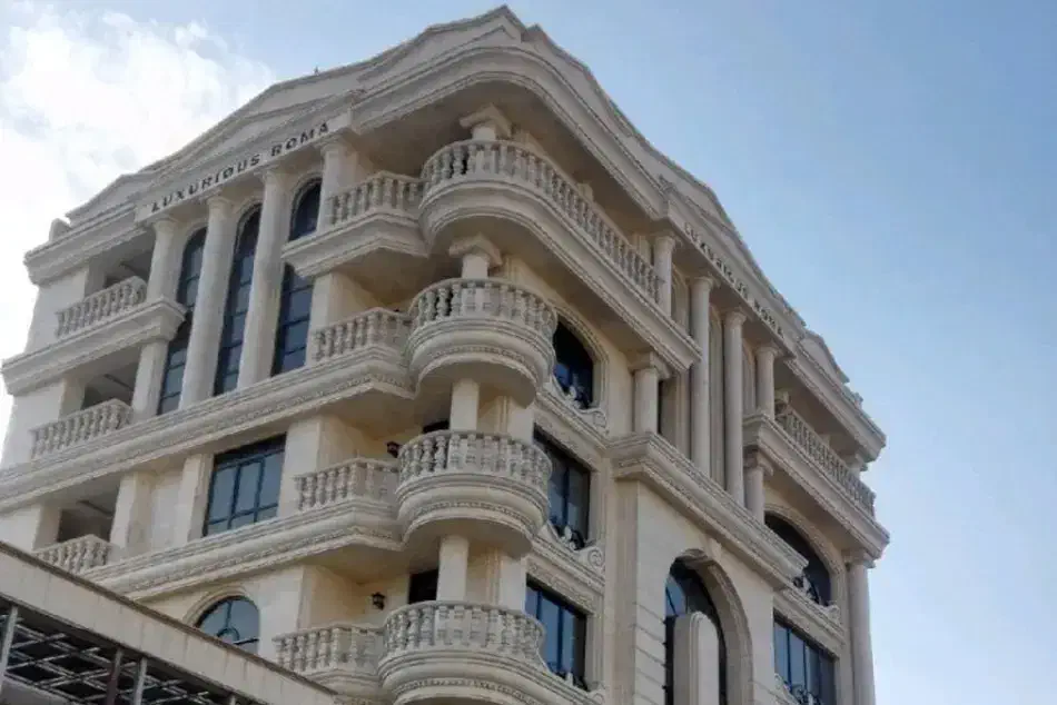 مشارکت در ساخت با پروانه|مشارکت در ساخت املاک|شیراز, شیشه‌گری|دیوار