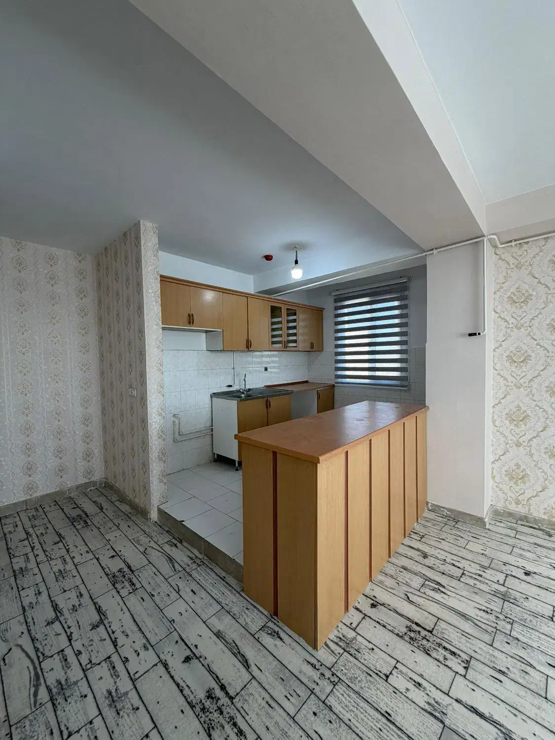 ۷۰متربرج مهستان سهندتک خواب سندشش دانگ املاک آقایی|فروش آپارتمان|تبریز, |دیوار