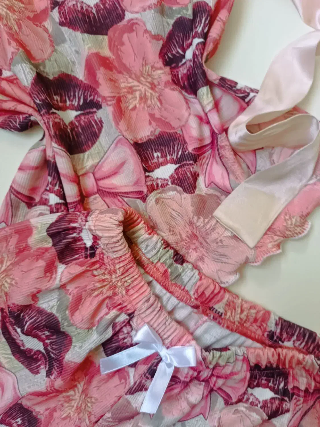 لباس زیر|لباس|آبادان, |دیوار