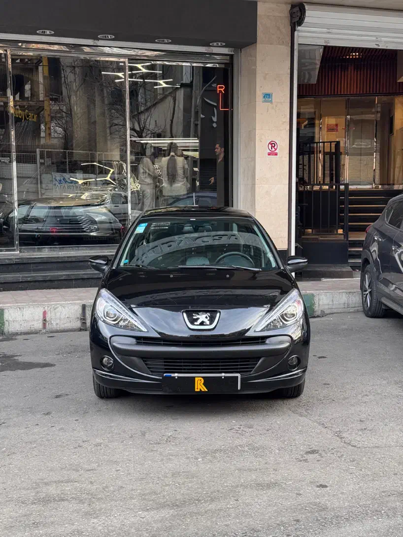 پژو ۲۰۷ دنده پانا مدل ۱۴۰۴|خودرو سواری و وانت|تهران, زعفرانیه|دیوار