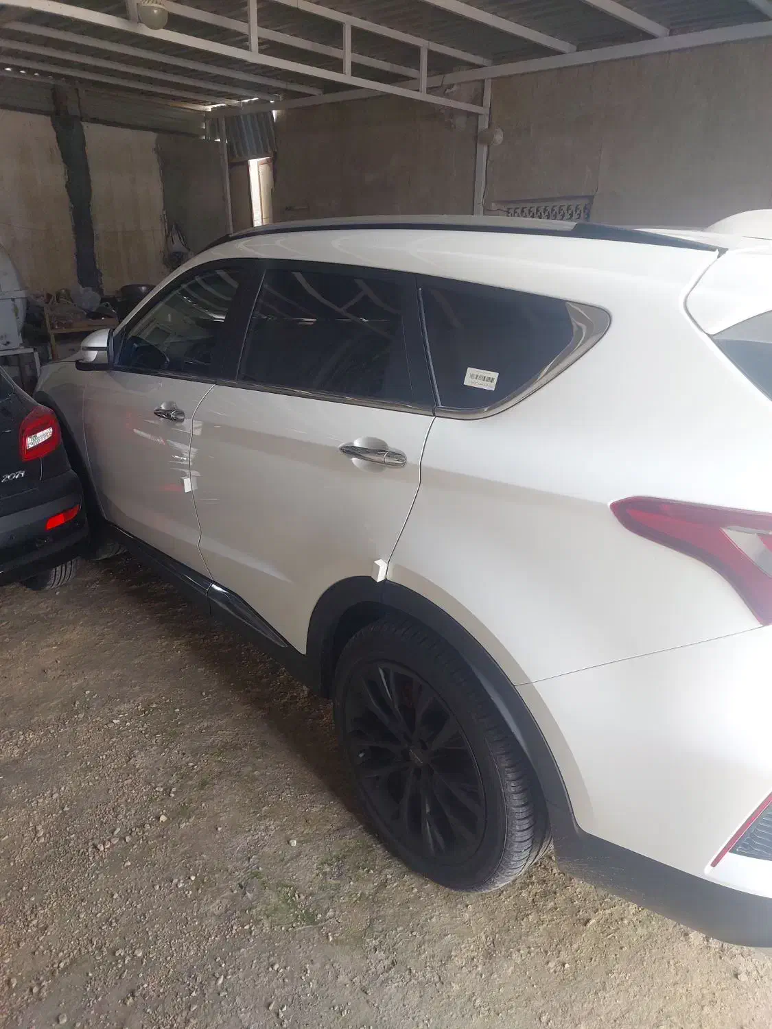 فیدلیتی ۷ نفره سفید|خودرو سواری و وانت|شیراز, شهرک بهار|دیوار