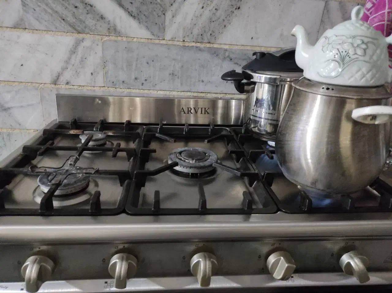 گاز پنج شعله سوپر مارکتی 10ملیون|اجاق گاز و لوازم برقی پخت‌وپز|محمدشهر, شهرک چمران|دیوار